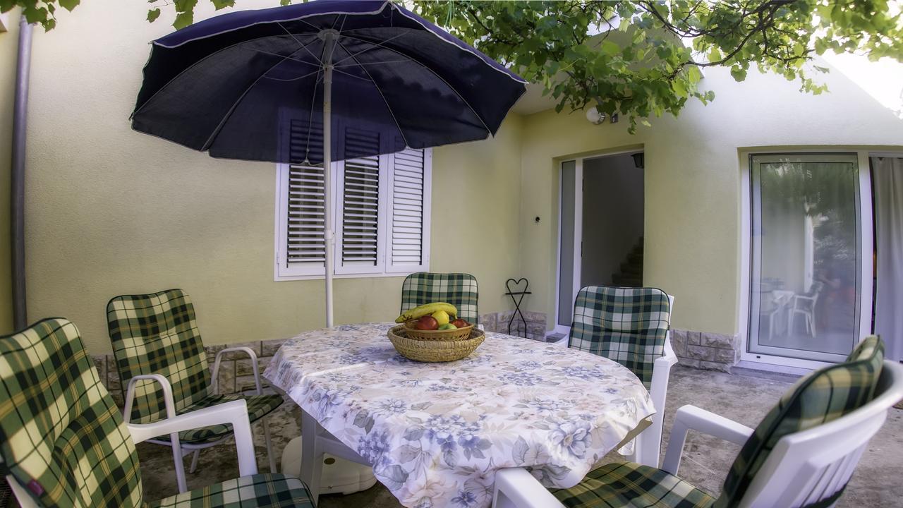 Braut Apartment Krk Town Exterior photo